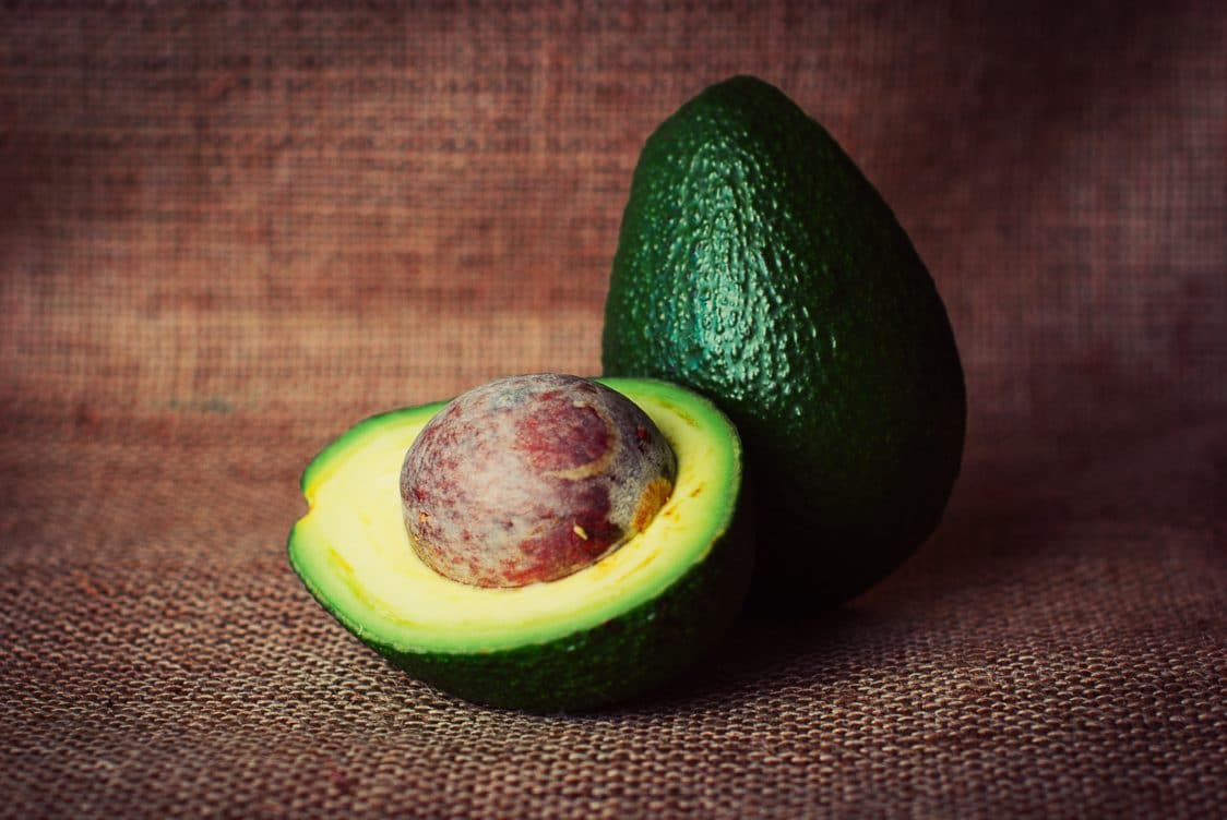 Avocado: proprietà e ricette – Natural Mania